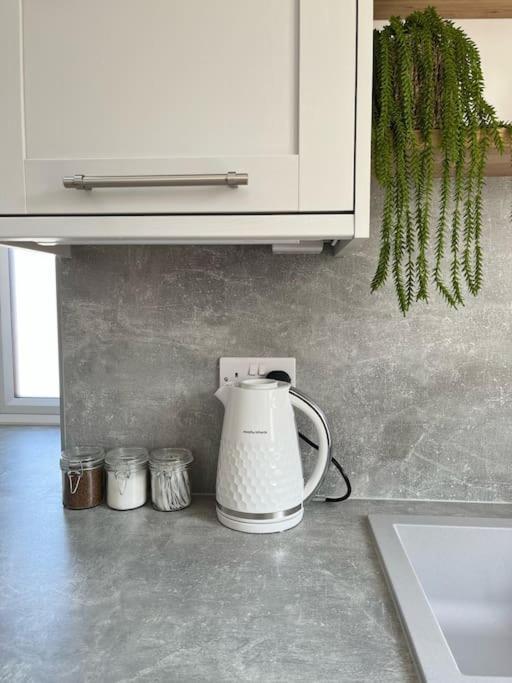 Cosy Country Getaway, 5 Mins From The Sea Villa Penzance Bagian luar foto